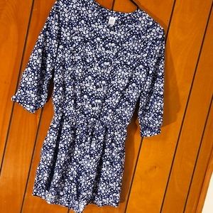 GAP kids blue & white floral 3/4 sleeve romper size XL